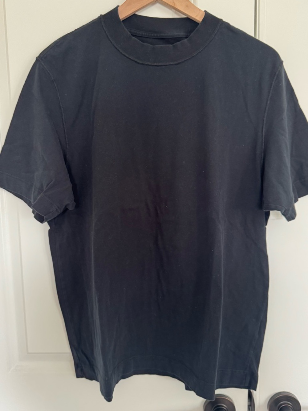 Abercrombie & Fitch Black Short-Sleeve Crew Tee